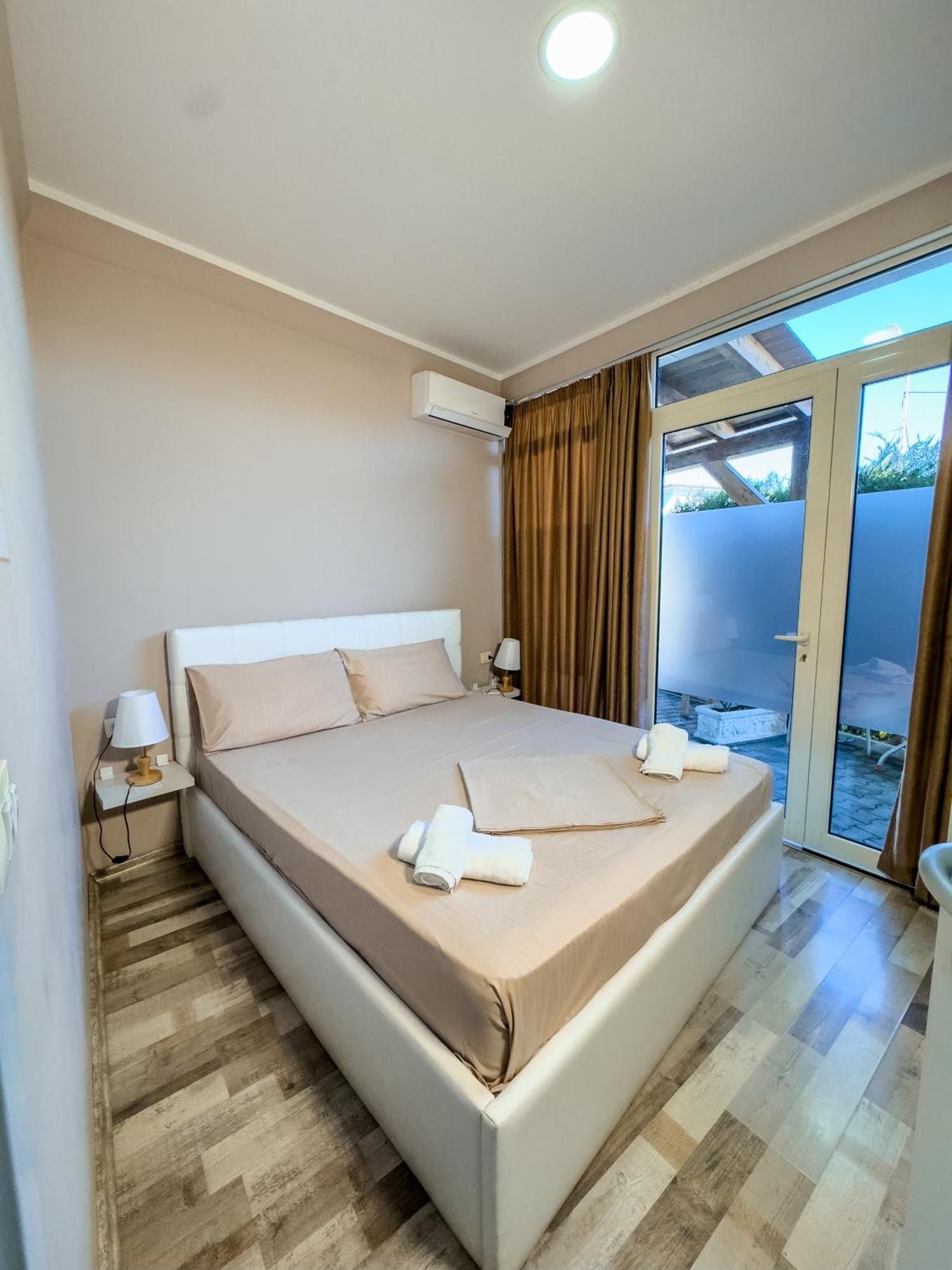 Shkodra Budget Hotel Exterior photo