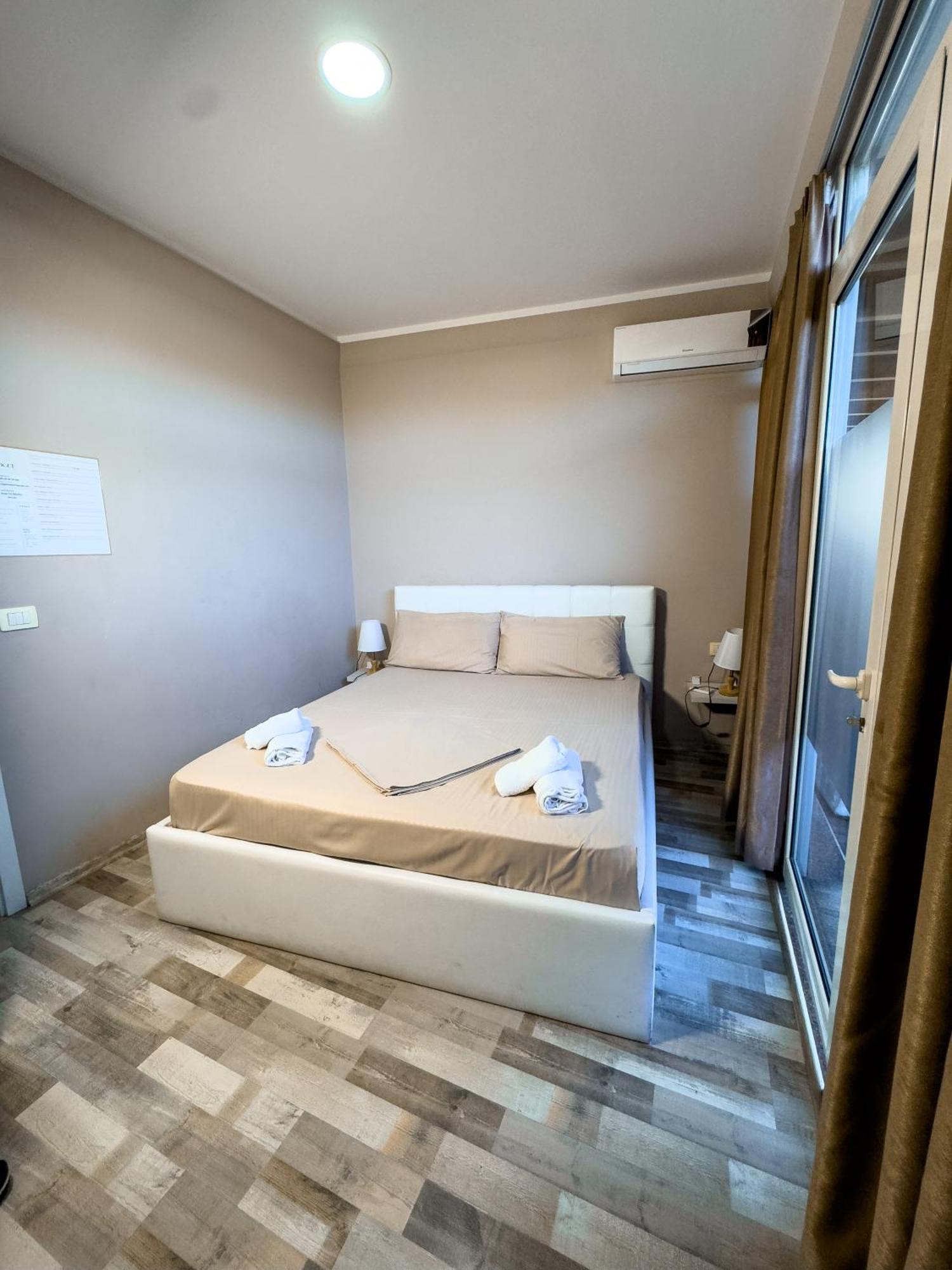 Shkodra Budget Hotel Exterior photo