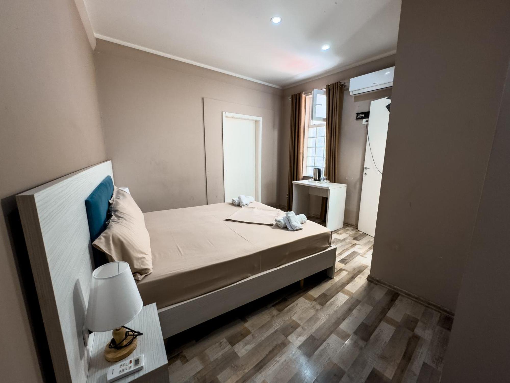 Shkodra Budget Hotel Exterior photo